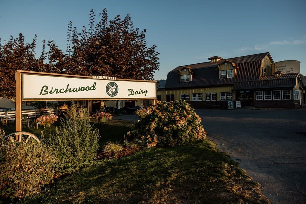 Birchwood Dairy Farm storefront