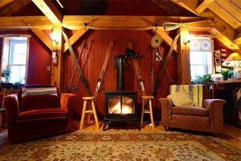Wolf Den Bunkhouse